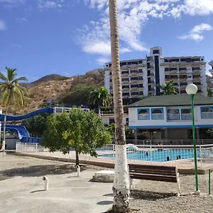 La Mansión Apto En El Rodadero Al Lado De Centro Comercial Arrecife Apartamento Santa Marta (Magdalena)